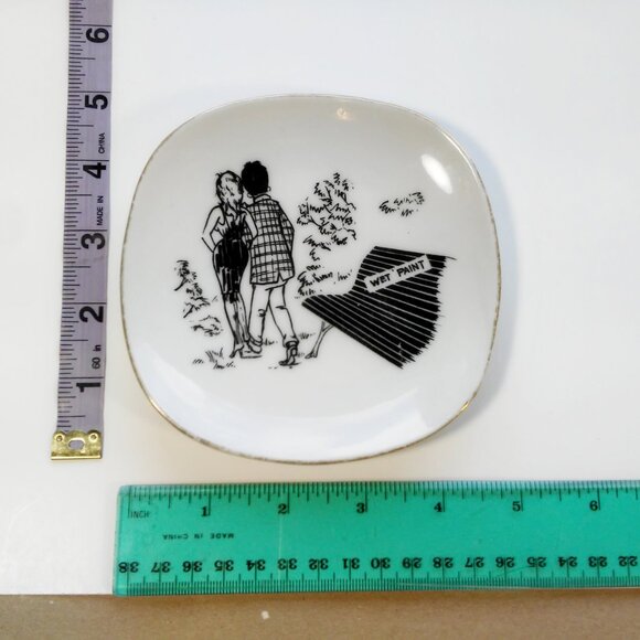 Naughty Wet Paint Joke Vintage Small Plate Candy Dish Ashtray Mid Century Japan - Picture 2 of 5